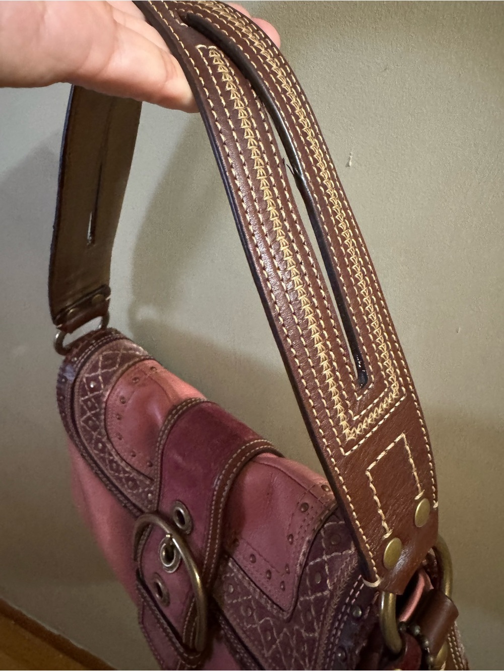 Vintage Y2K Coach Soho Stitched Pink Leather Studded Flap Shoulder Bag F10479 - Picture 6 of 11